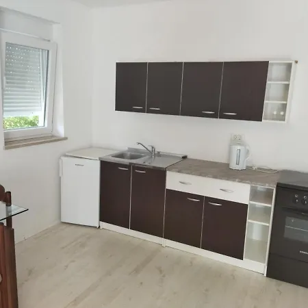 Nina Apartment Krnica