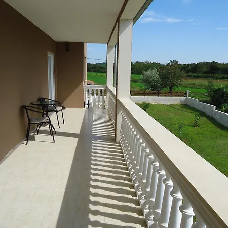 Nina Apartament Krnica
