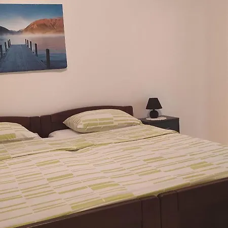 Apartment Nina *